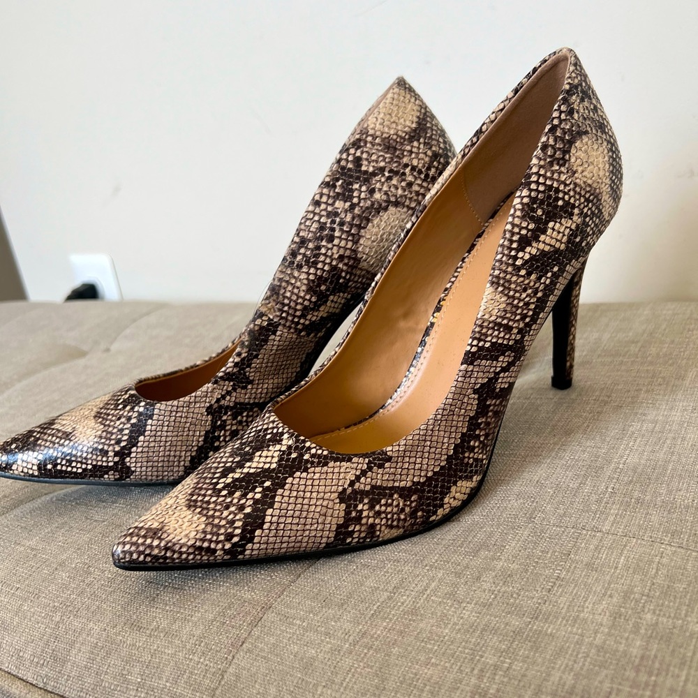 Snakeskin Pumps - Just Fab